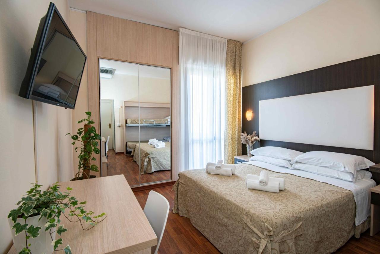 Hotel Baby B&B Milano Marittima Eksteriør billede