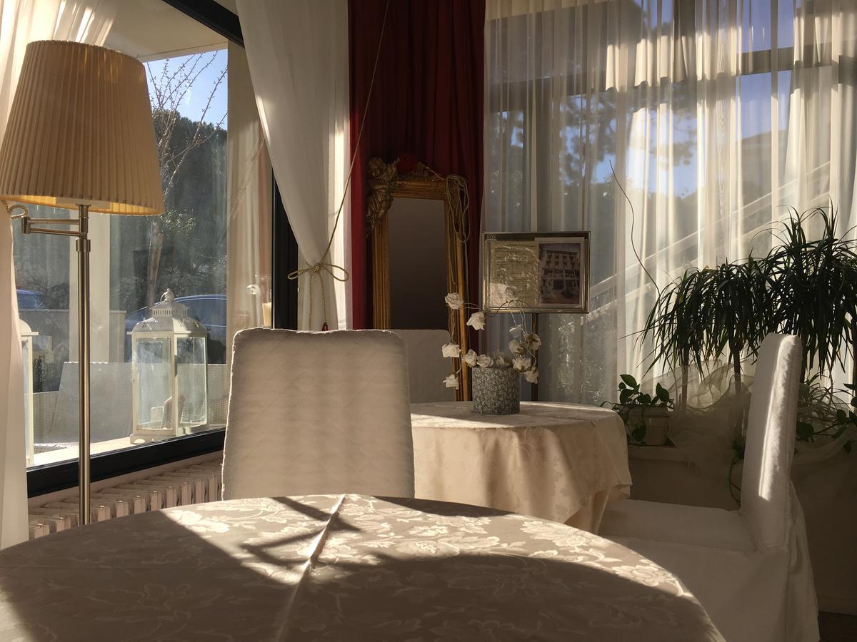 Hotel Baby B&B Milano Marittima Eksteriør billede