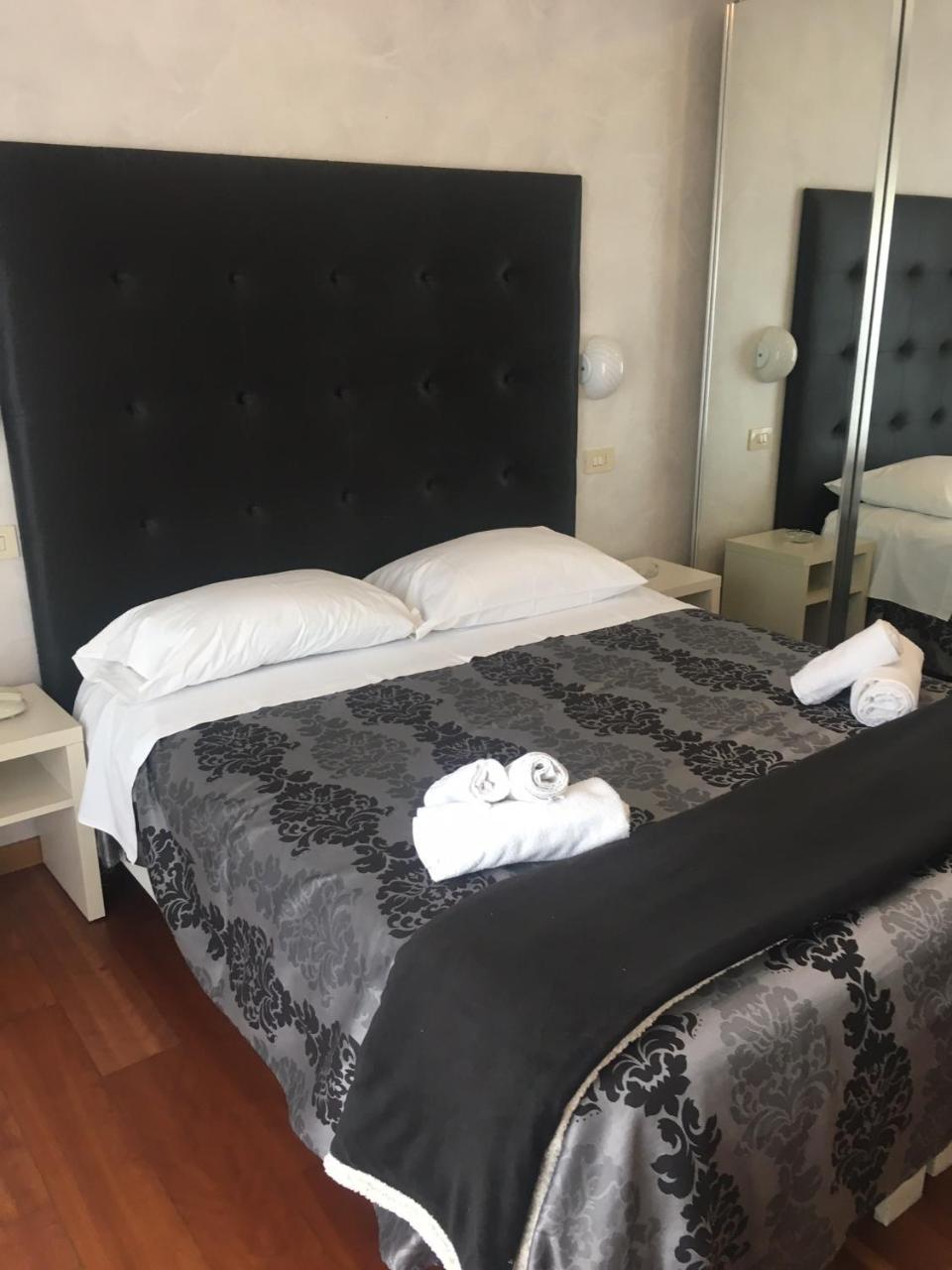 Hotel Baby B&B Milano Marittima Eksteriør billede